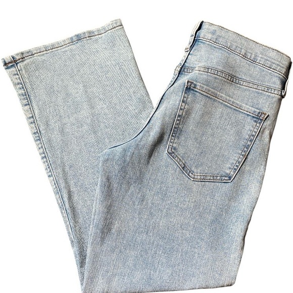 Banana Republic Light Wash Cropped Bootcut Jeans Size 26 - Picture 4 of 11